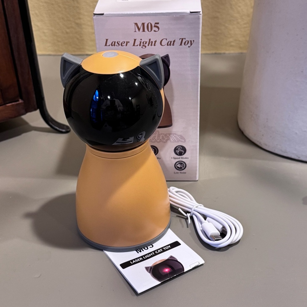 M05 Laser Light Cat Toy - Black and Tan